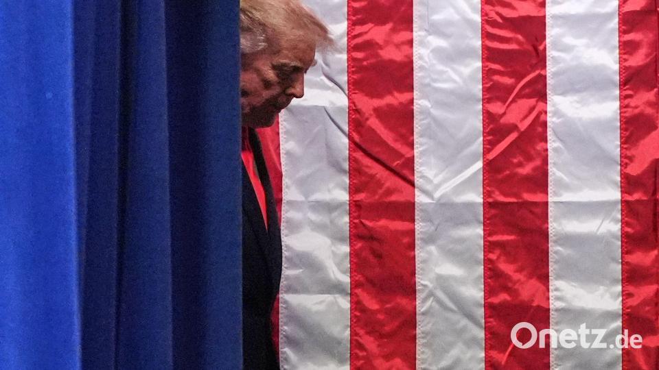 Wie geht es den USA unter Präsident Trump? (Archivbild) Bild: Alex Brandon/AP/dpa