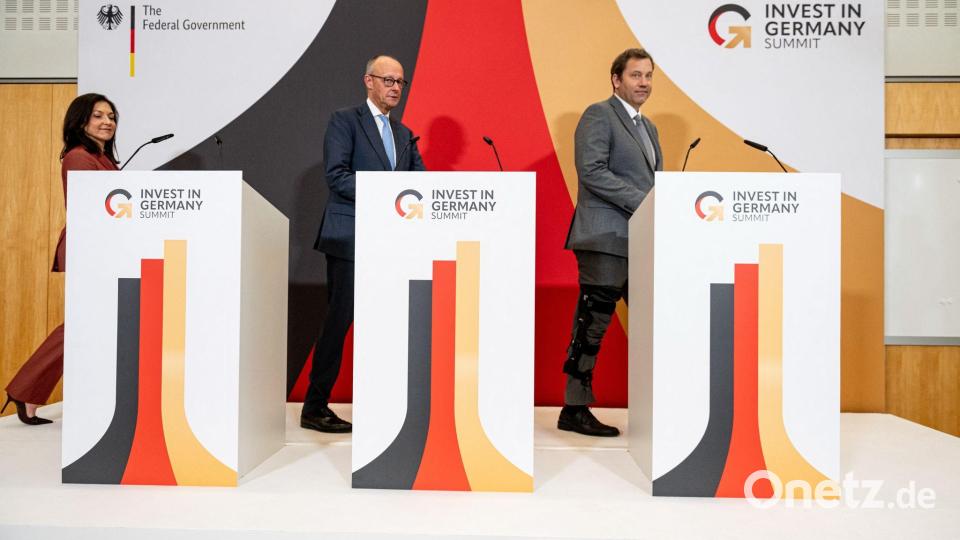 Merz und Klingbeil sagten den Investoren zu, den Reformkurs fortzusetzen. Bild: Fabian Sommer/dpa