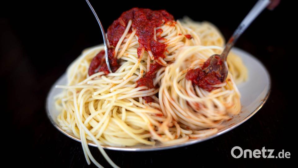 Spaghetti bleiben die beliebteste Nudelsorte in Deutschland (Symbolbild) Bild: Sina Schuldt/dpa