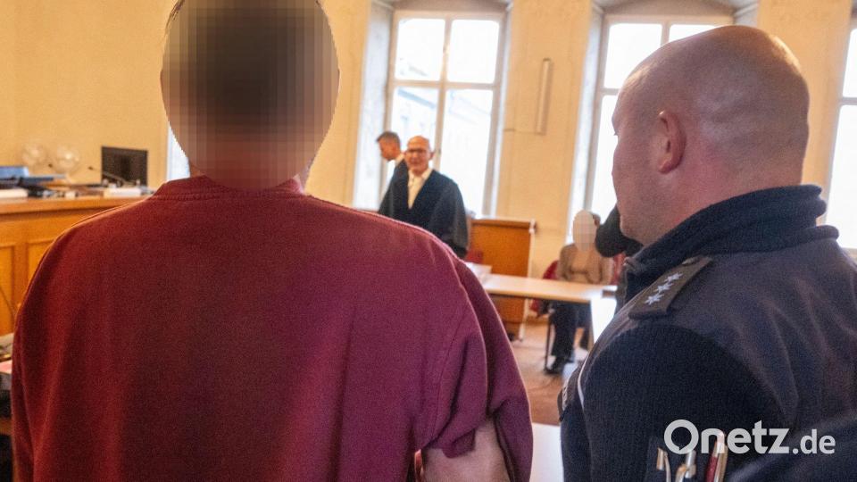 Zu Prozessbeginn wurde nur die Anklage verlesen. Bild: Stefan Puchner/dpa