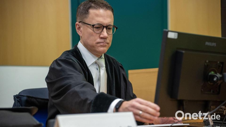 Die Anklage lautet auf Mord und Totschlag. Bild: Harald Tittel/dpa