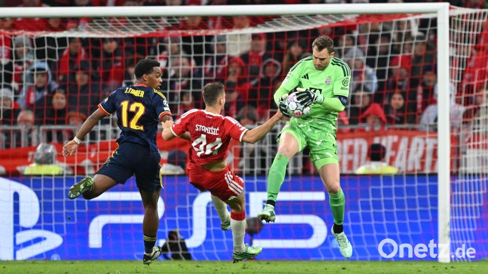 Manuel Neuer (r) überließ Kane den Abstoß, der fast zum Tor geführt hätte. Bild: Peter Kneffel/dpa
