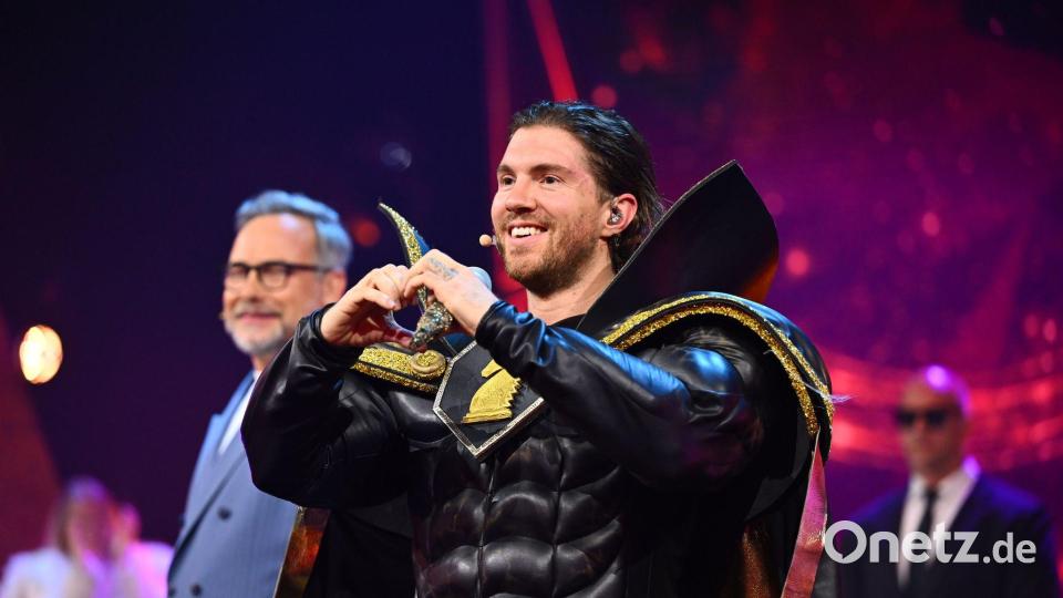 Joey Heindle wirkte zufrieden mit seinem dritten Platz im Finale von „The Masked Singer“. Bild: -/Joyn/Willi Weber/dpa