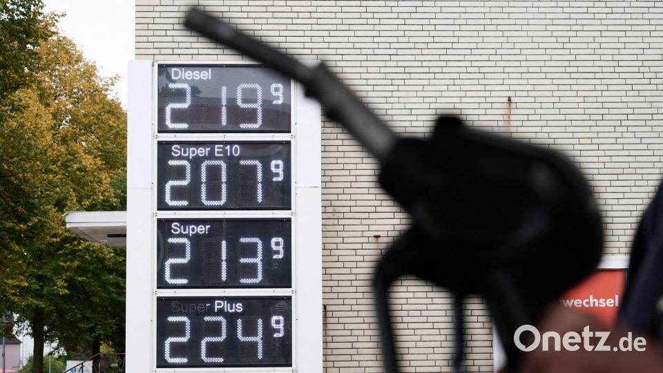 Derzeit greift für die Spritpreise ein Tankrabatt. (Archivbild) Bild: Sina Schuldt/dpa