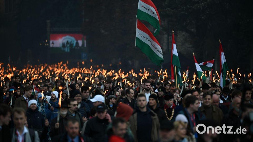 70. Jahrestag des Volksaufstands in Ungarn Bild: Zoltan Kocsis/MTI/AP/dpa