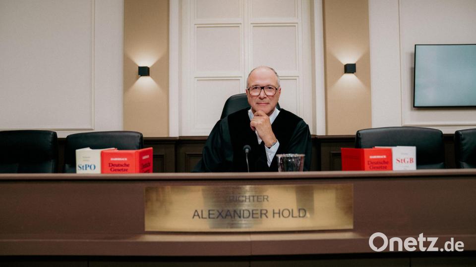 Richter Alexander Hold ist zurück. Bild: Joyn/BECKER FILMS/Joyn/dpa