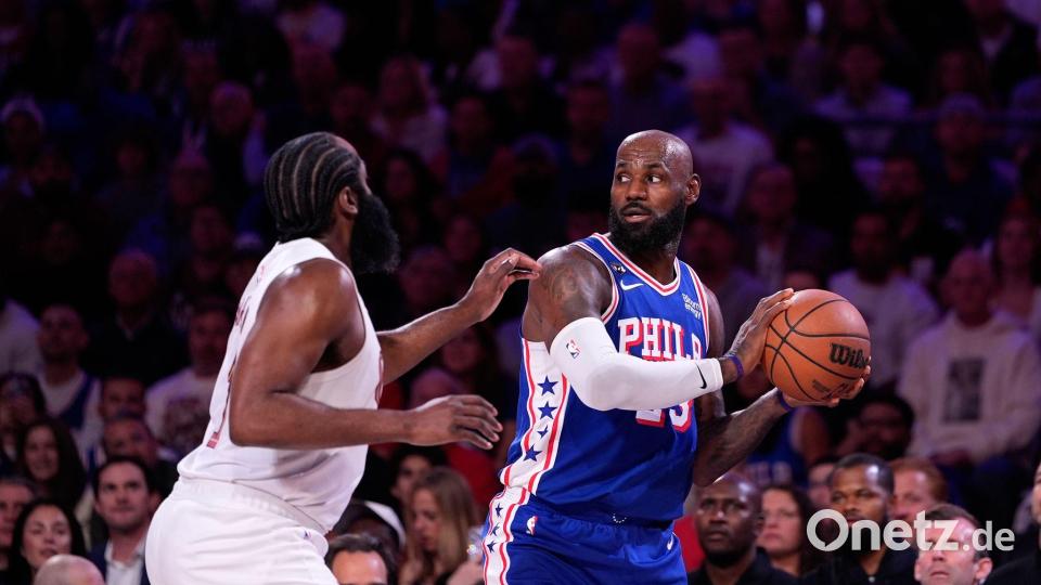 LeBron James (r.) sorgte zuletzt für Schlagzeilen. Bild: Matt Slocum/AP/dpa