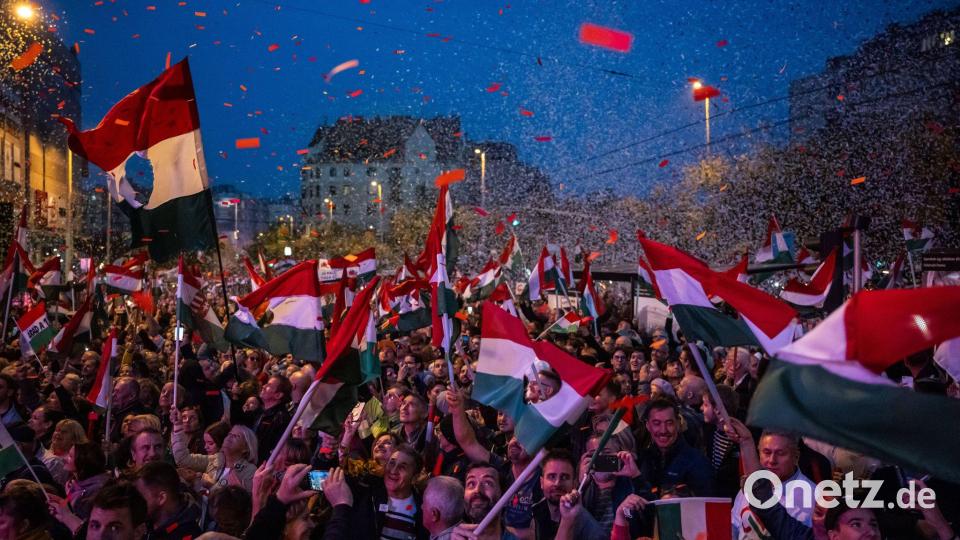 Mit großen Feierlichkeiten erinnert Ungarn an den Ausbruch der Revolution vor 70 Jahren. (Archivbild) Bild: Marton Monus/dpa