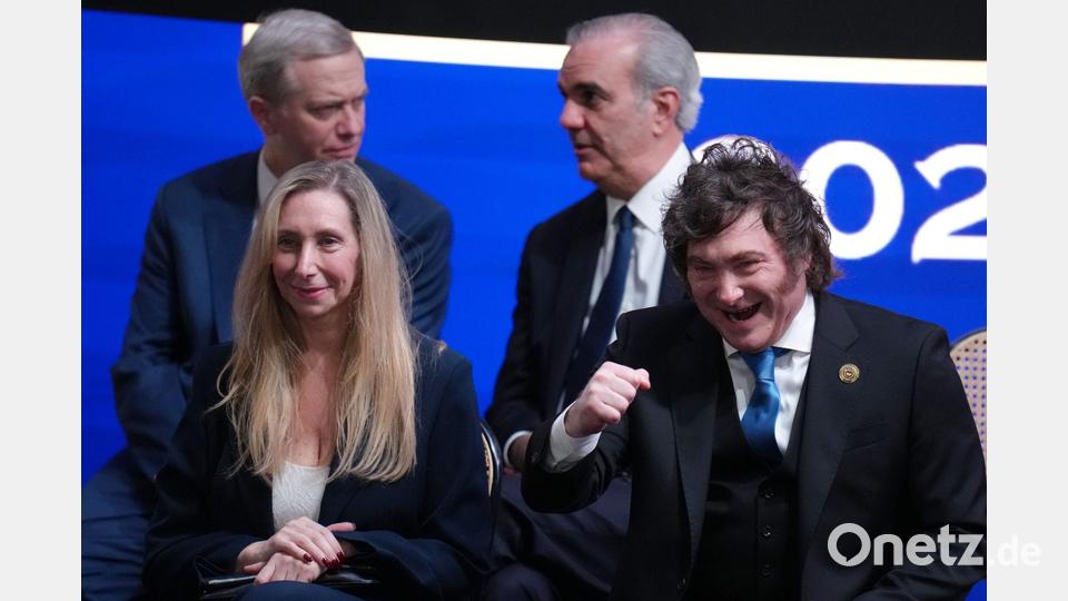 Die Ermittlungen gegen den argentinischen Präsidenten Javier Milei und seine Schwester Karina Milei wegen des Vorwurfs des Krypto-Betrugs wurden eingestellt. (Archivbild) Bild: Matias Delacroix/AP/dpa