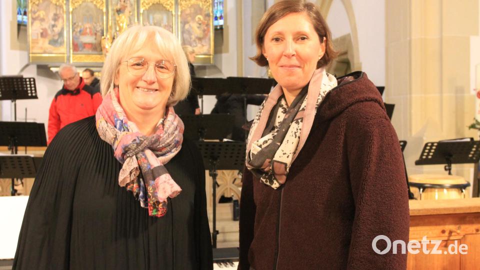 Zwei, die sich verstehen und ergänzen: Viola Vogelsang-Reichl (rechts) und Marion Elling-Birkhan. Bild: Josef Pilfusek