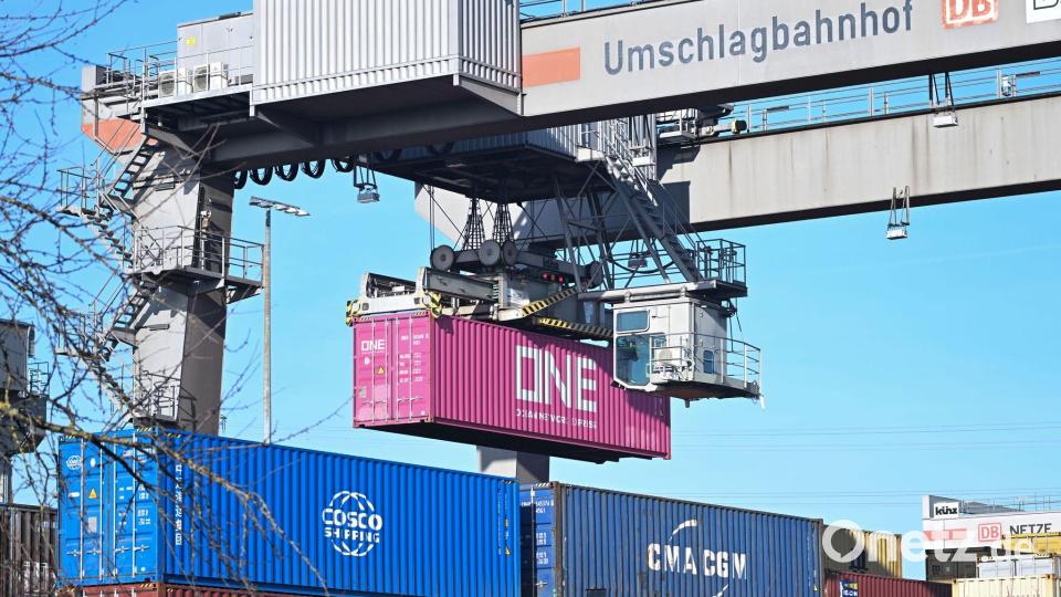 Mit der Konjunktur in Deutschland scheint es weiter aufwärts zu gehen. (Symbolbild) Bild: Bernd Weißbrod/dpa