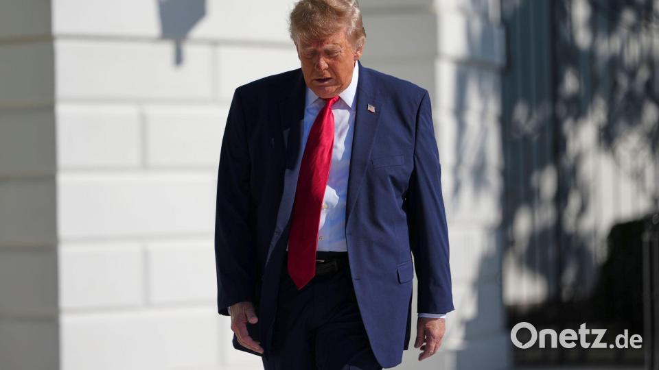 Einige Demokraten fordern die Einsetzung eines unabhängigen Sonderermittlers, um Verbindungen von US-Präsident Donald Trump zum Sexualstraftäter Jeffrey Epstein unter die Lupe zu nehmen. (Archivbild) Bild: Julia Demaree Nikhinson/AP/dpa