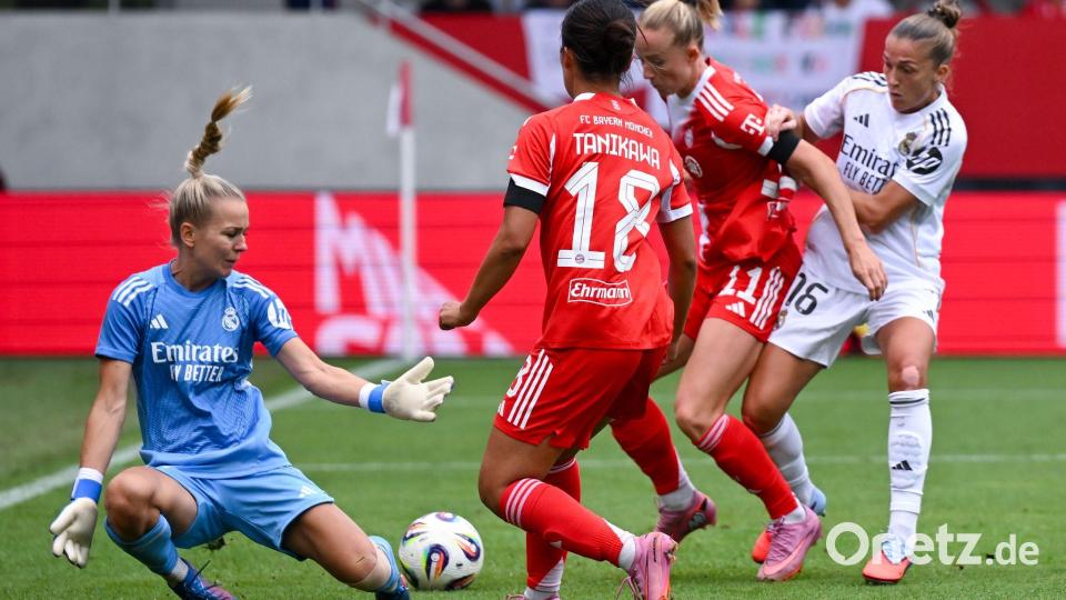 Klare Sache: Im Testspiel vor über einem Jahr gewannen die Münchnerinnen 4:1 gegen Real mit Torhüterin Frohms. (Archivbild) Bild: Sven Hoppe/dpa