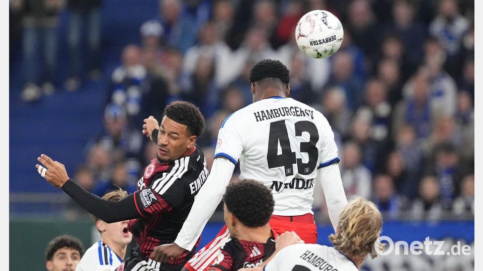 Echter Pokalfight zwischen dem HSV und Eintracht Frankfurt Bild: Marcus Brandt/dpa