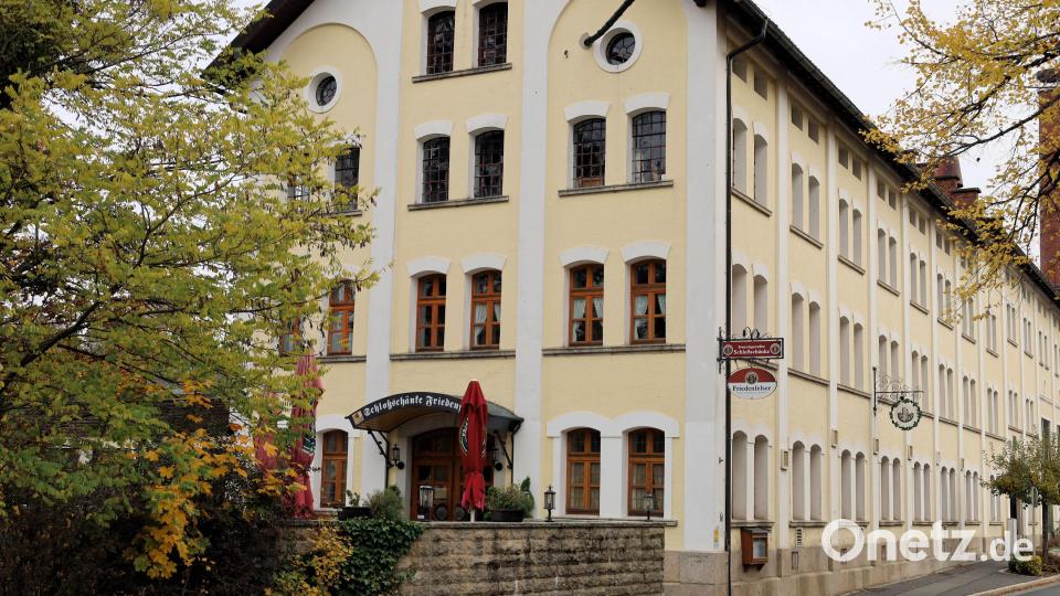 Die Schlossschänke Friedenfels steht vor einem Pächterwechsel. Bis es soweit ist, gibt es ab Januar geänderte Öffnungszeiten und Catering als neuen Service. Bild: Bernhard Schultes