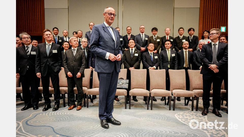 Merz nahm zum Auftakt seines Japan-Besuchs an einem Wirtschaftsforum teil. Bild: Kay Nietfeld/dpa