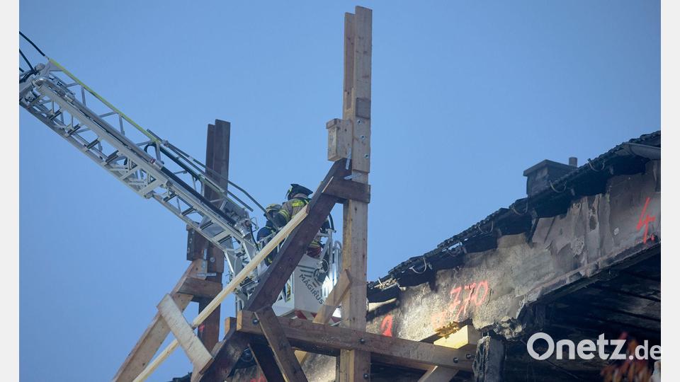 Die Sicherungsmaßnahmen liefen die Nacht hindurch. Bild: Tizian Gerbing/dpa