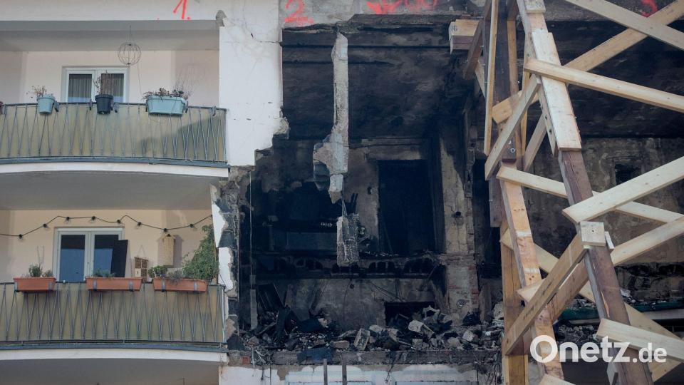 Das Gebäude und die beschädigten Wohnungen mussten stabilisiert werden. Bild: Tizian Gerbing/dpa