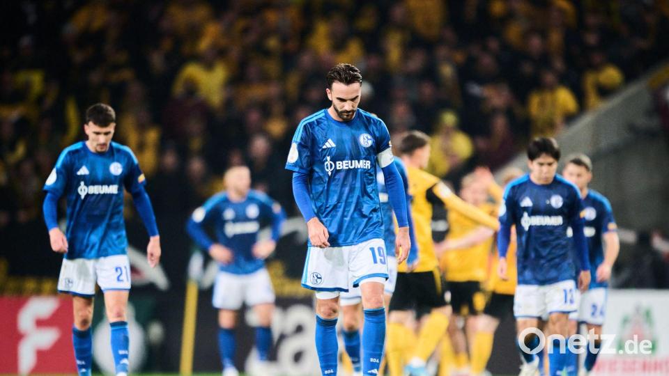 Kenan Karaman (Schalke 04, M) spricht nach dem Pokal-Aus Klartext. Bild: Robert Michael/dpa