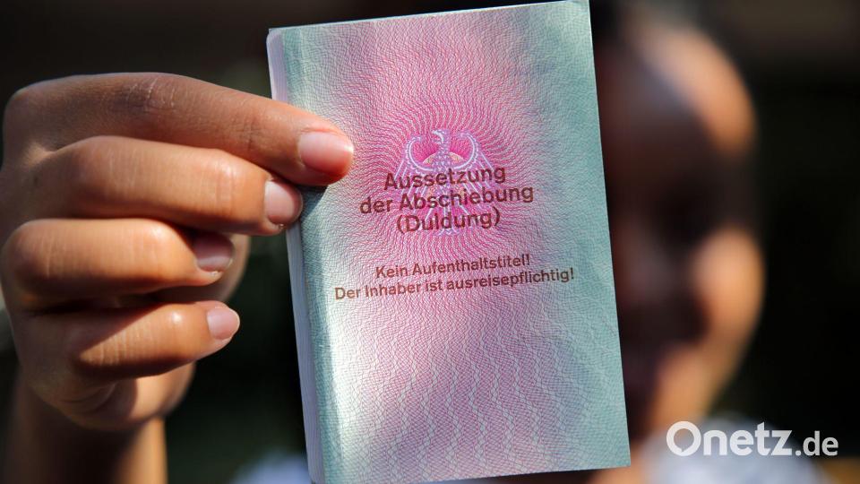 Eine Duldung ist immer befristet. (Symbolbild) Bild: Wolfgang Kumm/dpa