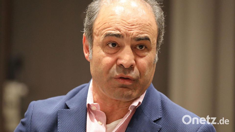 Haci-Halil Uslucan, Professor für Türkeistudien an der Universität Duisburg-Essen, verweist darauf, dass die Bindung an Deutschland bei dort lebenden Türken und Türkeistämmigen seit 2010 abnimmt, während die Bindung zur Türkei zunimmt (Archivbild). Bild: Oliver Berg/dpa