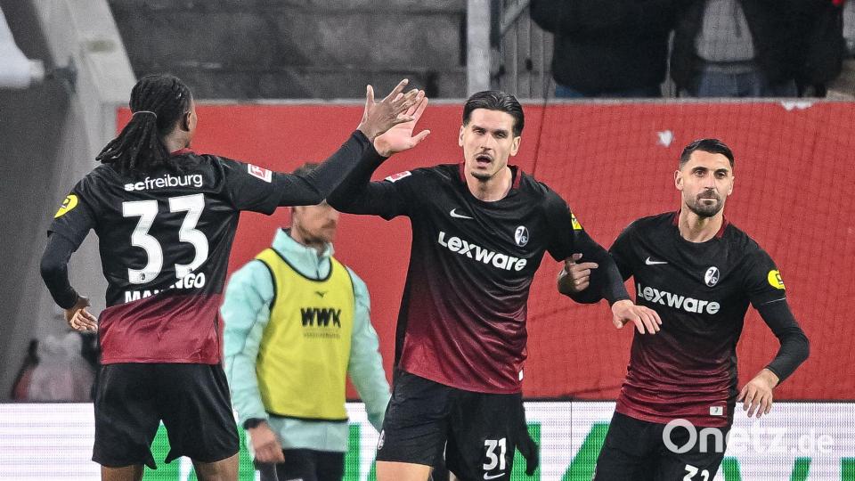 Igor Matanovic (M) zeigt sich beim SC Freiburg eiskalt. Bild: Harry Langer/dpa