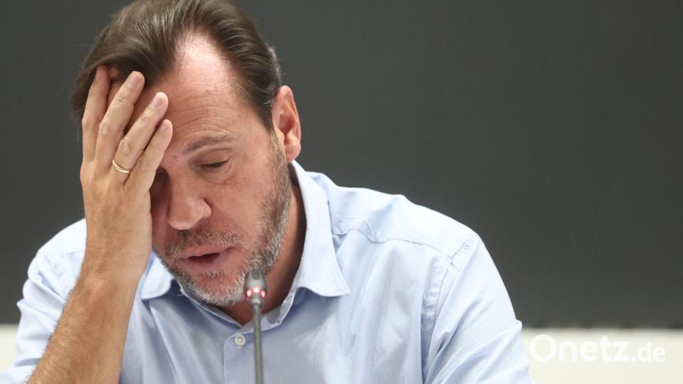 Der Druck auf die Regierung nimmt zu. (Archivbild) Bild: Eduardo Parra/Europapress/dpa
