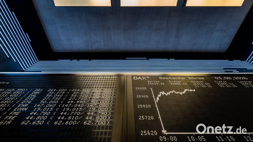 Viele halten Aktien und andere Wertpapiere für die private Altersvorsorge für „gut“ oder „sehr gut“ geeignet. (Archivbild) Bild: Andreas Arnold/dpa