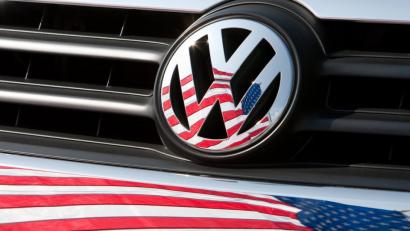 Noch immer sucht die US-Justiz nach Schuldigen in der "Dieselgate"-Affäre - jetzt will ein weiterer VW-Mitarbeiter auspacken.	Bild: Friso Gentsch/dpa