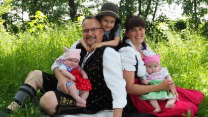 Es gibt Familien wie Yvonne und Armin Kiener, die nach Trausnitz zurückkehrten.