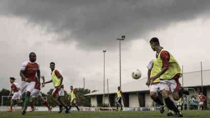 Gemessen an den Spielern acht verschiedener Nationen war es fast eine kleine WM, die am Samstag Flüchtlinge beim One-World-Fußballturnier vereinte.