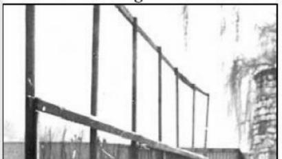 Mit harten Bandagen wurde auch vor mehr als 60 Jahren Eishockey nicht nur gespielt, sondern vor allem gekämpft. Damals hatte der ERSC noch kein eigenes Stadion, sondern spielte im Englischen Garten, wo auch 1954 dieses Foto entstand. 

	Bild: exb