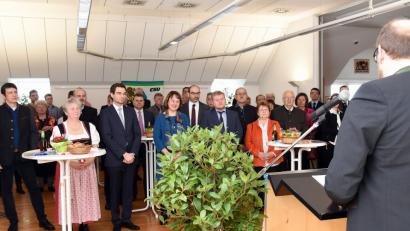 Landrat und stellvertretender CSU-Bezirksvorsitzender Andreas Meier spricht beim Neujahrsempfang der CSU über alternative Fakten, Altlasten und Stromtrassen. 	Bild: bgm