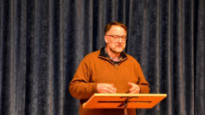 Der Dip. Religionspädagoge Thomas Peter gestaltete den Vortrag anschaulich und kurzweilig.