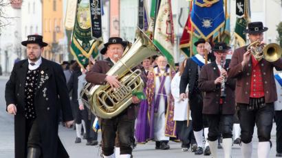 2018 treffen sich die Kulturverbände in Wiesau, 2020 in Schwandorf. Dabei ist auch wieder  Tracht und Musik angesagt. 	Archivbild: Hirsch