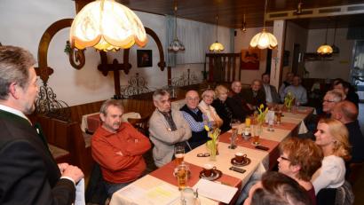 Ein letztes Mal treffen sich die Mitglieder, um die Auflösung des Touristikvereins zu beschließen.	Bild: bey