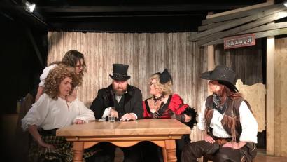 "Die Western-Schwestern" feiern am Donnerstag im Sperlstadl beim Künstlerhaus in Fronberg Premiere.  	Bild: exb