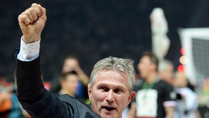 Vieles spricht dafür, dass der FC Bayern Jupp Heynckes mit dem DFB-Pokal-Sieg in den Trainer-Ruhestand entlässt.  
	Bild: Bernd Weissbrod/dpa