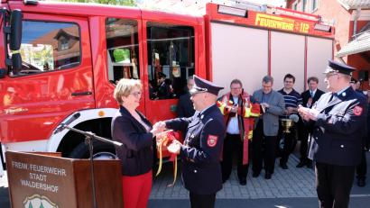 Bild: fpoz
Feuerwehr Waldershof erhält neues Löschfahrzeug