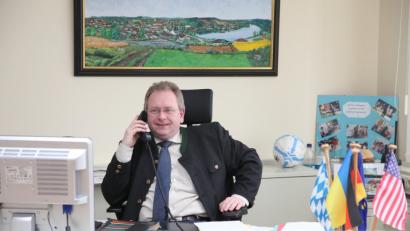 Bürgermeister Richard Stabl befindet sich seit einigen Monaten im Krankenstand. Nun teilte er der Bürgerliste Bodenwöhr mit, dass er den Vorsitz abgibt und aus der Wählervereinigung aus tritt. 	Bild: Götz