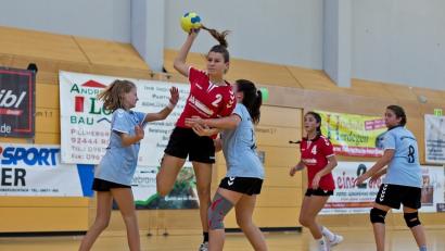Unangefochten gewann die weibliche C-Jugend des Handballvereins Oberviechtach alle drei Spiele und qualifizierte sich für die Landesliga. Sabrina Dobler (Bild) erzielte dabei acht Tore.