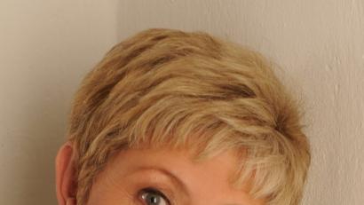 Brunhilde Spannl engagiert sich für die Bildung von Mädchen.	Bild: exb