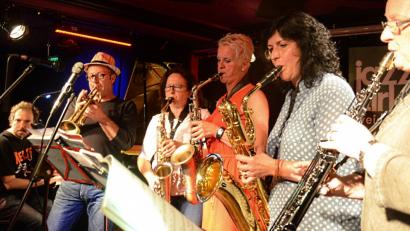 Wer wollte durfte: Bei der Jazz Jamming Session spielten Musikbegeisterte Standards aus dem American Songbook und andere bekannte Stücke. Bild: Kunz