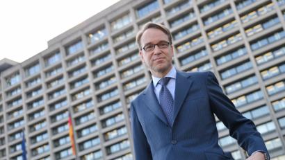 Bundesbank-Präsident Jens Weidmann vor der Zentrale der Bundesbank.	Bild: Arne Dedert/dpa