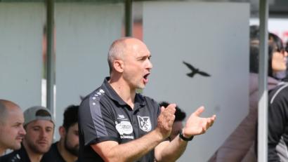 Es sollte nicht sein: Auch die letzte Partie als Trainer beim 1. FC Schwarzenfeld verlor Wolfgang Stier mit seiner Elf.  	Bild: Eger