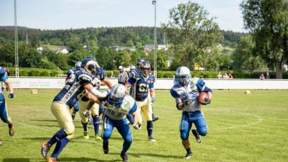 Die Vikings bleiben in der Landesliga Mitte Tabellenführer. Gegen Nürnberg feierte die Mannschaft vom Flutkanal einen 24:12-Sieg.  	Bild: exb