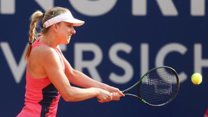 Nachdem Mona Barthel im deutschen Duell  Carina Witthöft besiegt hat, wartet im Achtelfinale Titelverteidigerin Kik Bertens.  	Bild: Sportfoto Zink