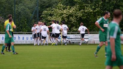 Bild: ref
Jubel beim VfB Mantel: Florian Bertelshofer hat gerade das 1:0 erzielt