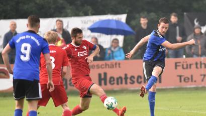 Bild: Alfred Schwarzmeier
Das war das zwischenzeitliche 1:1 für die SpVgg SV Weiden: Martin Bächer traf mit einem Linksschuss aus 14 Metern.