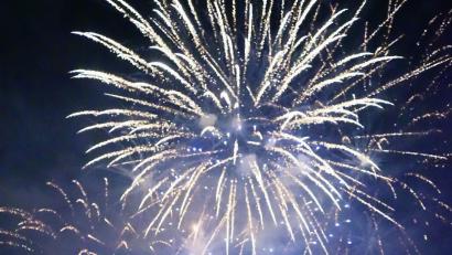 Bild: ABI, Autor [ABI] (autor-abi@onetz.de)
Für Begeisterung bei den Besuchern sorgt das Brillantfeuerwerk.